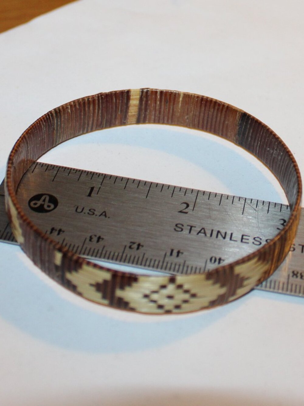 Vintage 70s Woven Bamboo Rattan Bangle Bracelet Geometric Chevron
